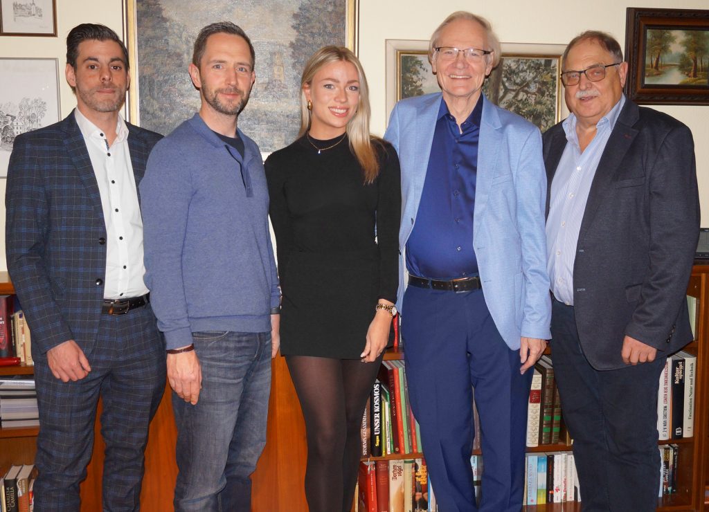 von links: Vorstand Jan Wambach, Daniel Lemke, Carolin Urwer, Herbert Speyerer, Günther Bomm